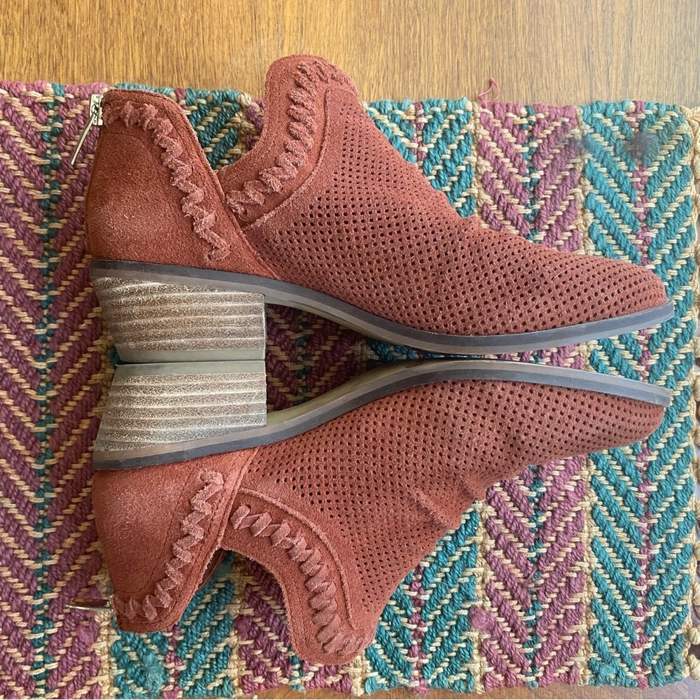 VINCE CAMUTO Palmina Perforated Suede Ankle Bootie - Picture 6 of 15